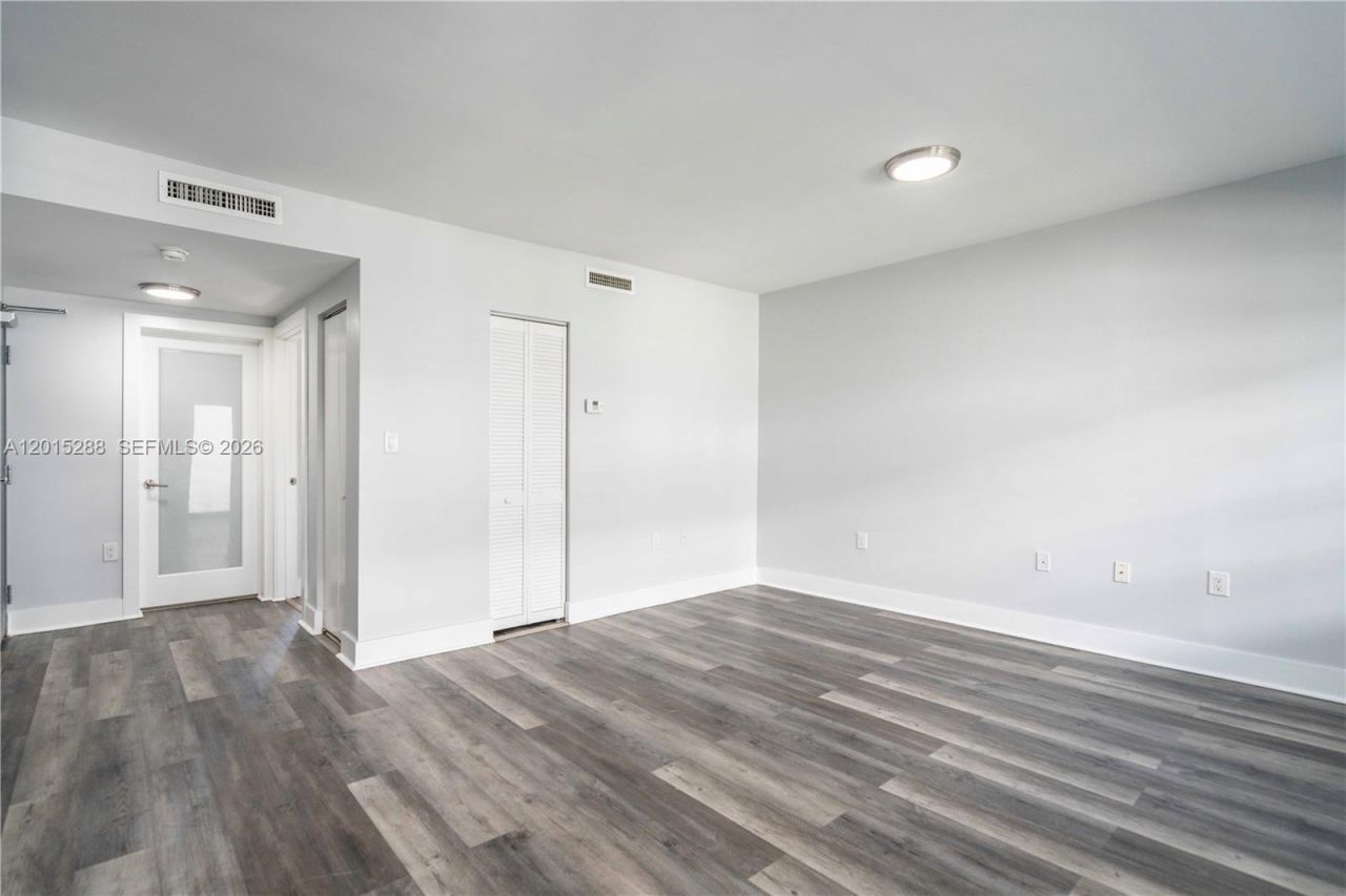 331 85th St, Unit 3, Miami Beach, FL 33141 Photo