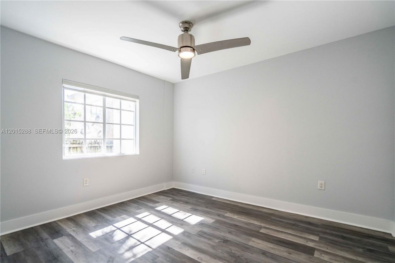 331 85th St, Unit 3, Miami Beach, FL 33141 Photo