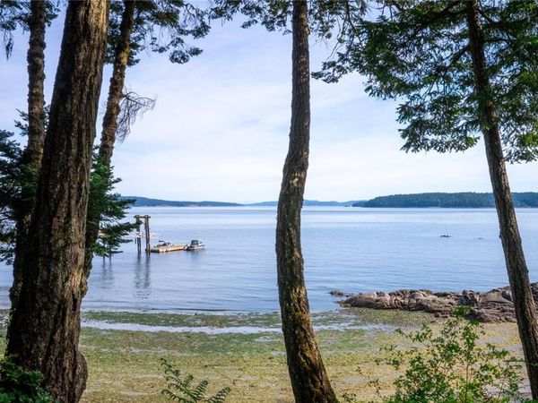 57 McKenzie Cres , Piers Island, BC V8L 5Y7