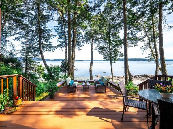 57 McKenzie Cres, Piers Island, BC V8L 5Y7
