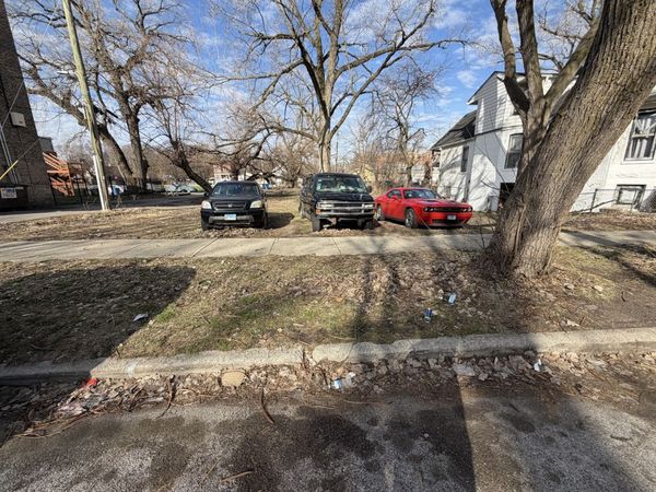 6740 S May Street , Chicago, IL 60621