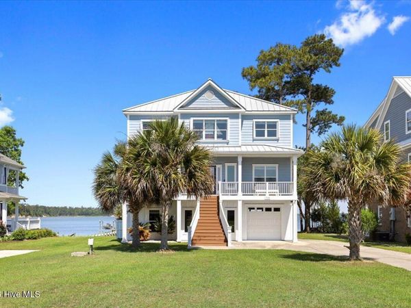 720 Willbrook Circle, Sneads Ferry, NC 28460