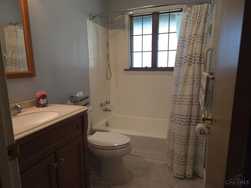 3590 Ripplegrove Drive, Colerain Township, OH 45251 Photo 12