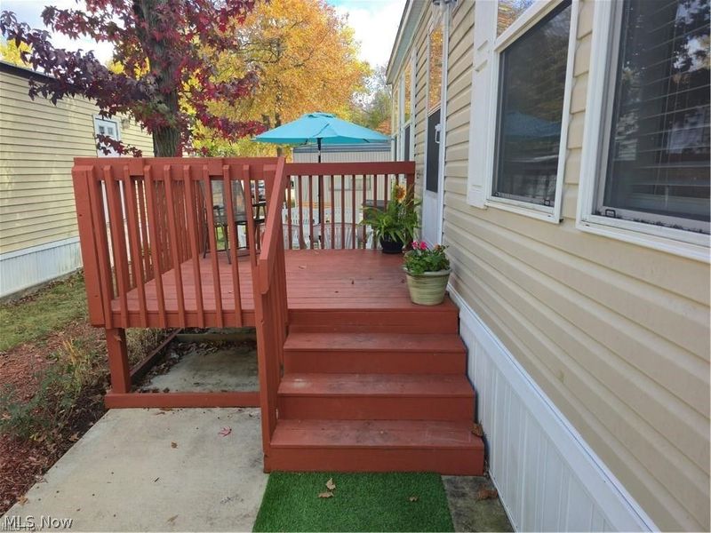 292 Westwoods Street, Amherst, OH 44001 Photo 2