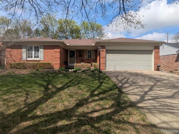 1782 Nantucket Road , Plymouth, MI 48170