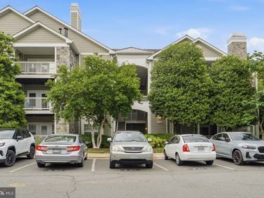 1720 LAKE SHORE CREST DRIVE, Unit 36, RESTON, VA 20190
