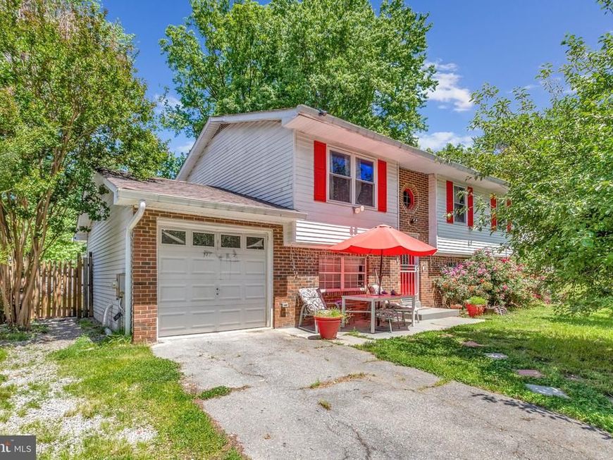 808 Narrowleaf Drive, Upper Marlboro, MD 20774 Main Photo