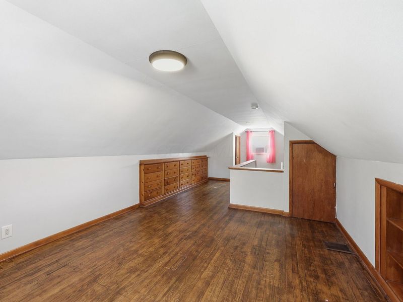 943 S Chesterfield Road , Columbus, OH 43209 Photo 17