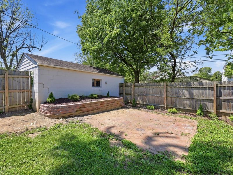 943 S Chesterfield Road , Columbus, OH 43209 Photo 22