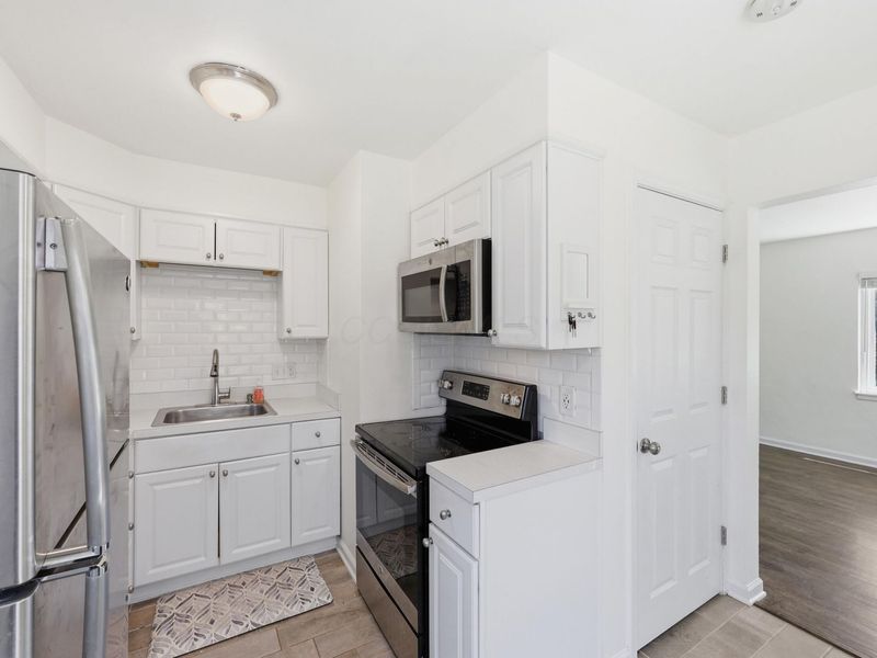 943 S Chesterfield Road , Columbus, OH 43209 Photo 9