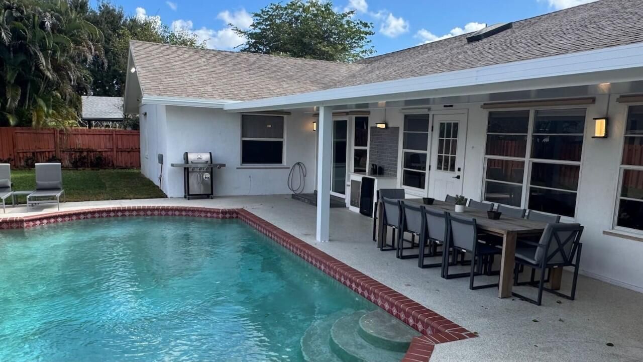 1860 Primrose Lane, Wellington, FL 33414 Photo