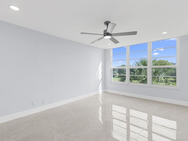 2901 S Palm Aire Drive, Unit 306, Pompano Beach, FL 33069