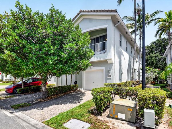 3271 Laurel Ridge Circle, Riviera Beach, FL 33404