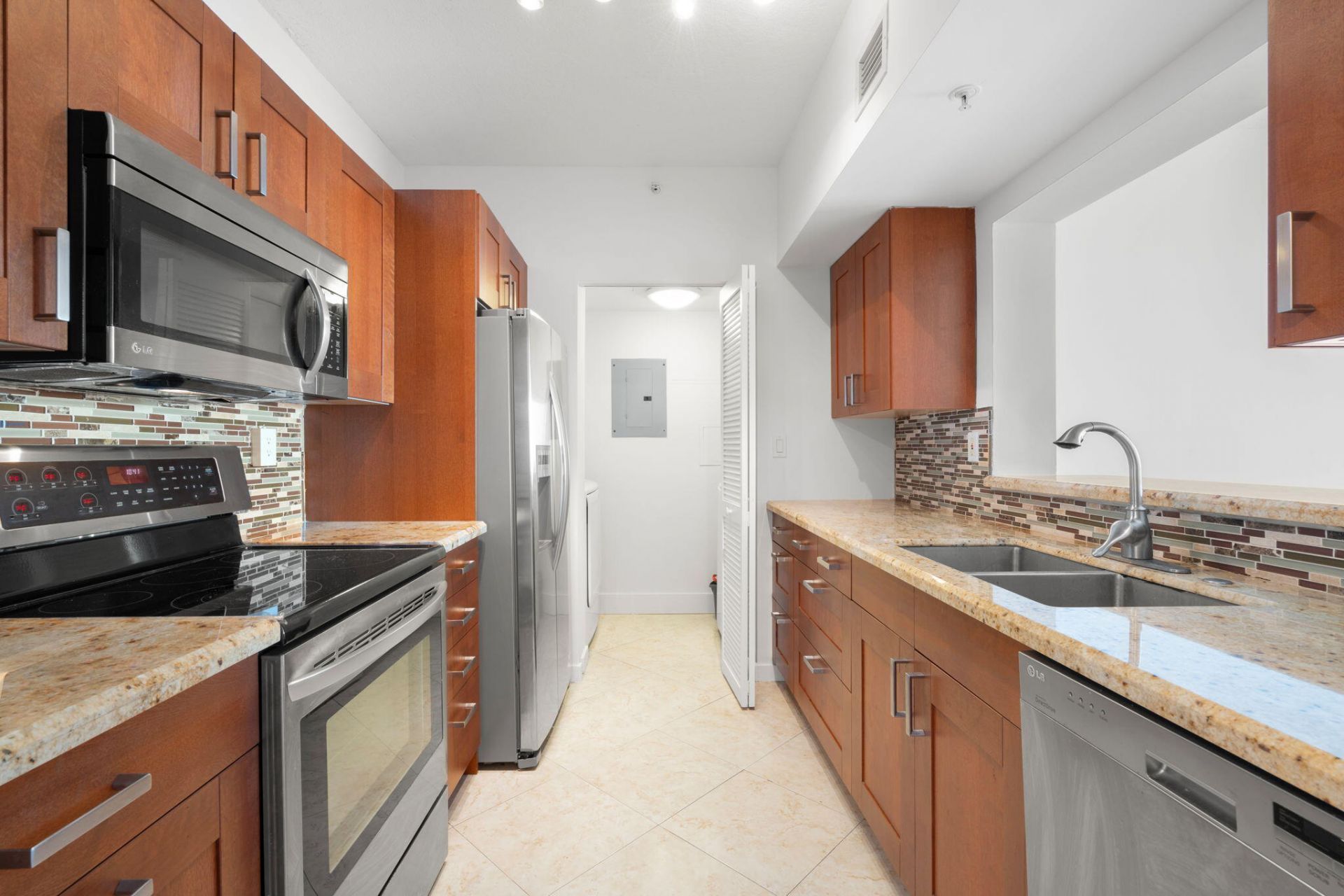 3020 NE 32nd Avenue, Unit 704, Fort Lauderdale, FL 33308 Photo