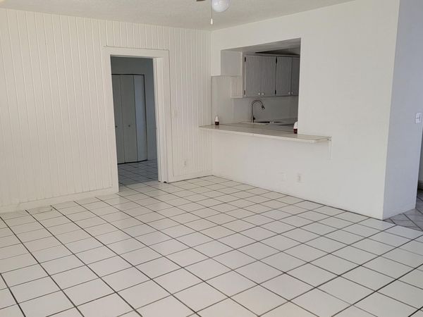 1927 Lincoln Street, Unit 7, Hollywood, FL 33020