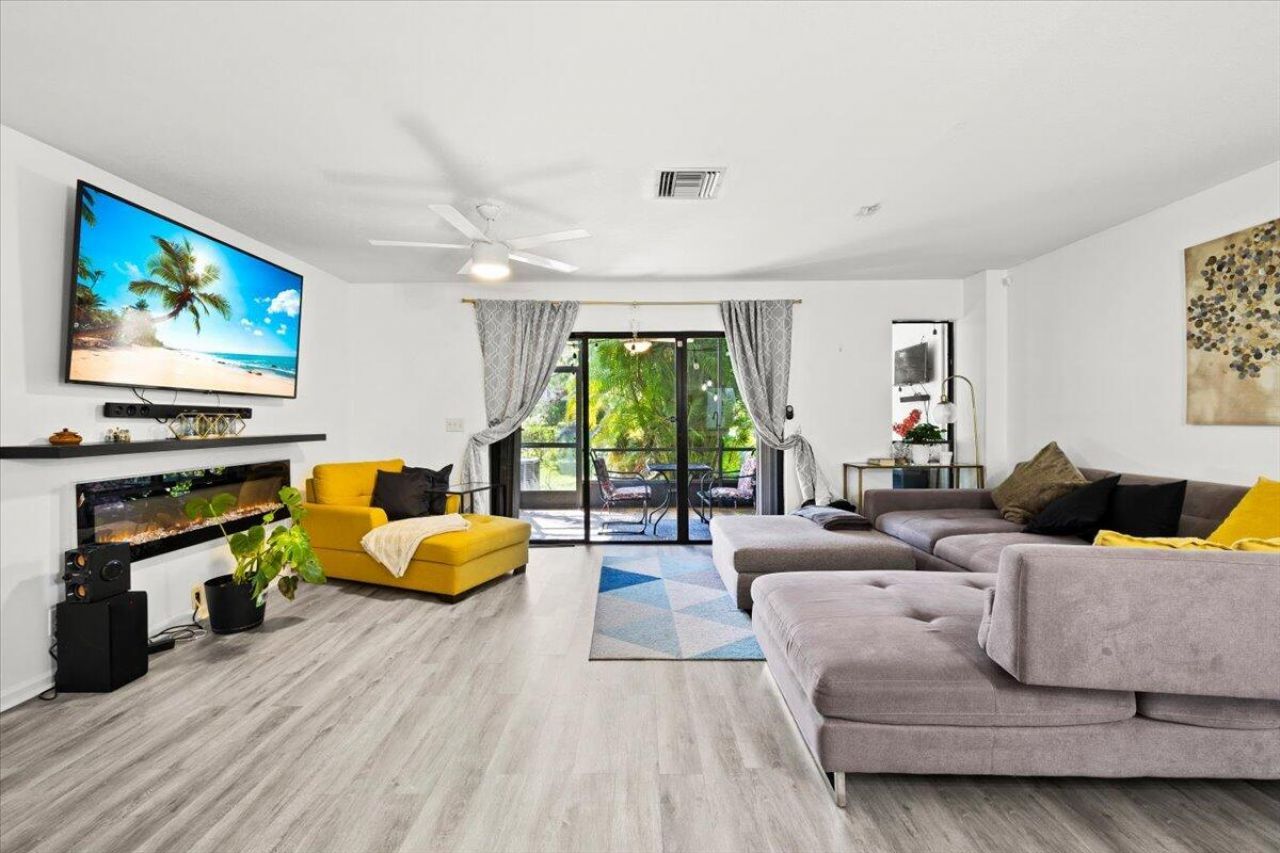 115 Fairway Lane, Royal Palm Beach, FL 33411 Photo