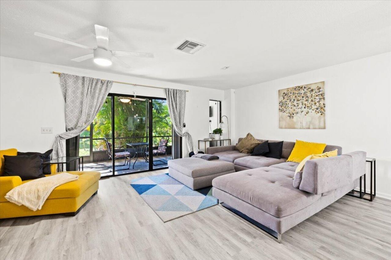115 Fairway Lane, Royal Palm Beach, FL 33411 Photo