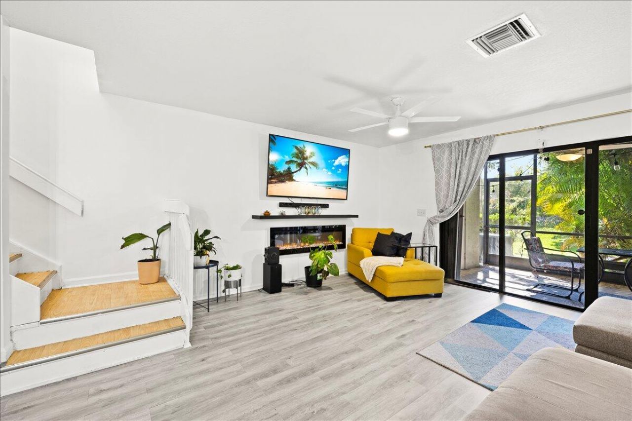 115 Fairway Lane, Royal Palm Beach, FL 33411 Photo