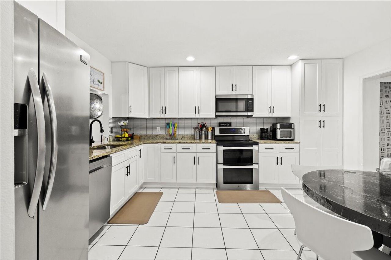115 Fairway Lane, Royal Palm Beach, FL 33411 Photo