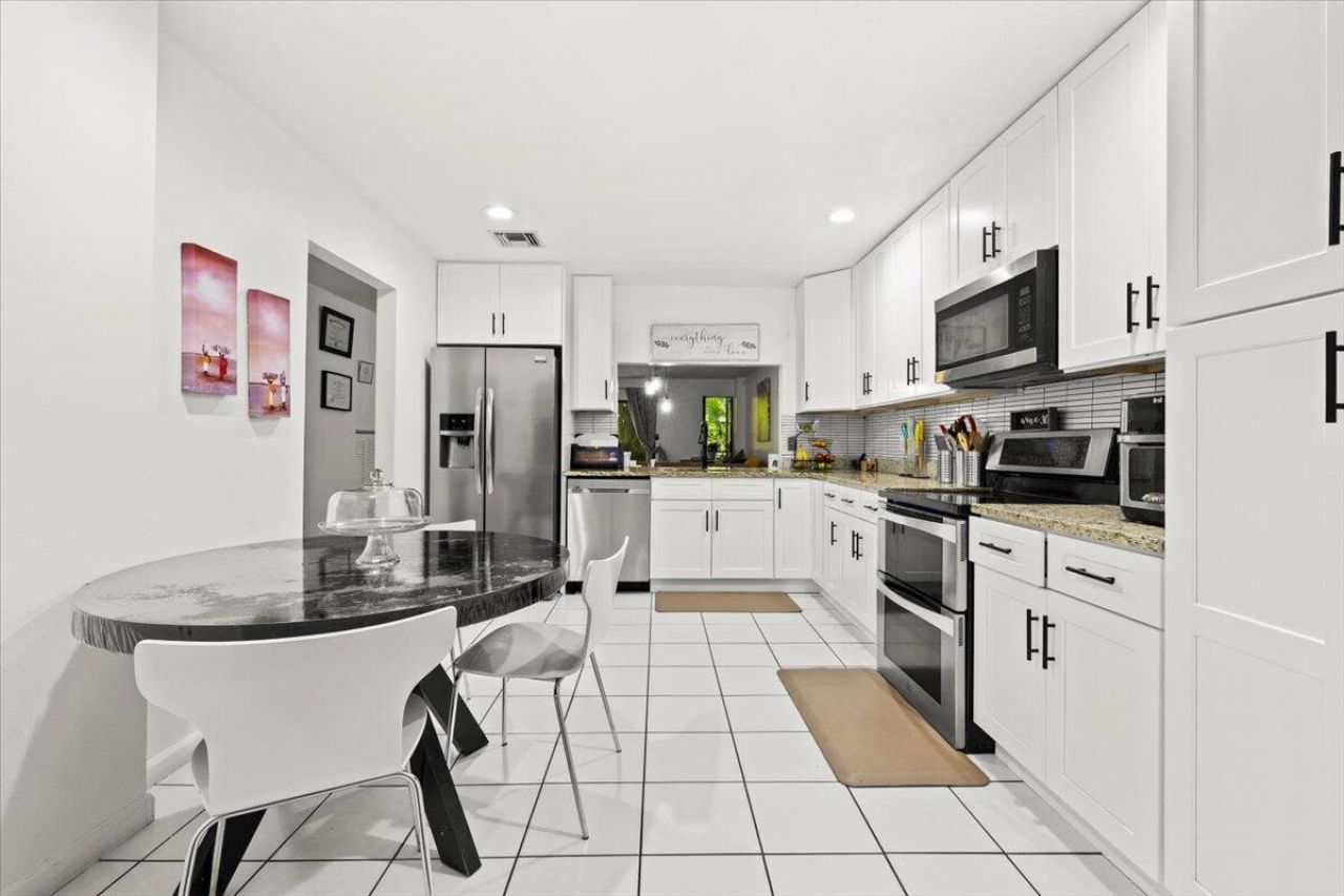 115 Fairway Lane, Royal Palm Beach, FL 33411 Photo