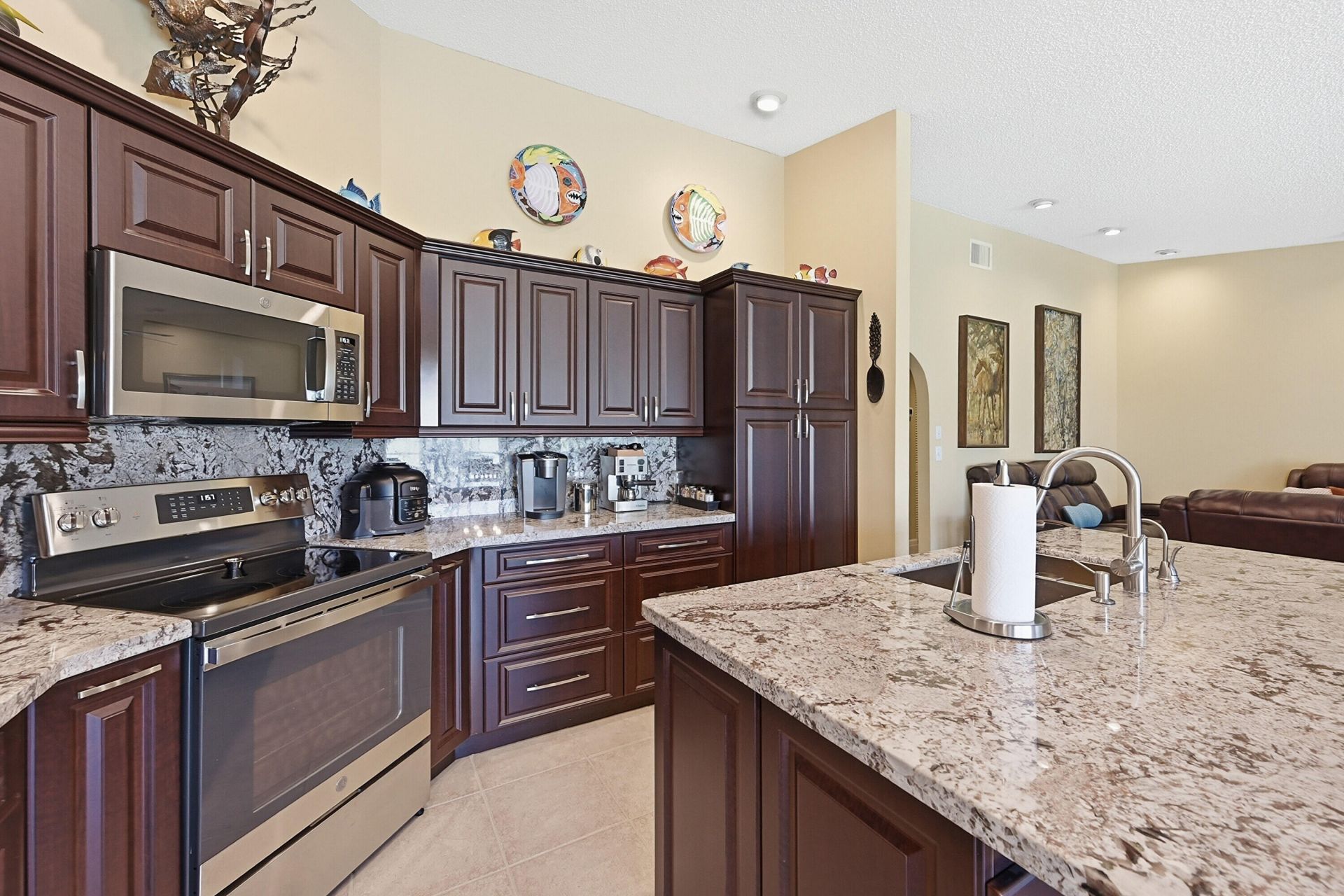 1042 NW 110th Lane, Coral Springs, FL 33071 Photo