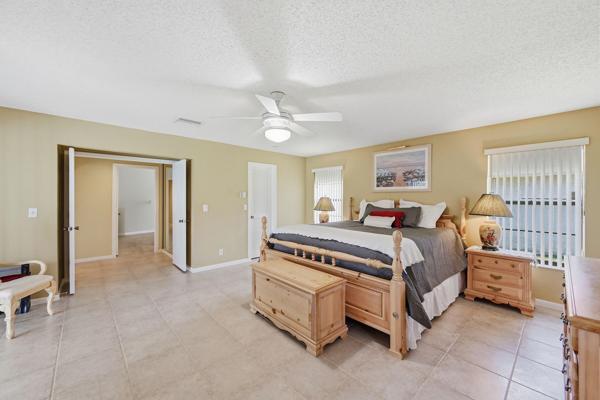 1042 NW 110th Lane, Coral Springs, FL 33071 Photo