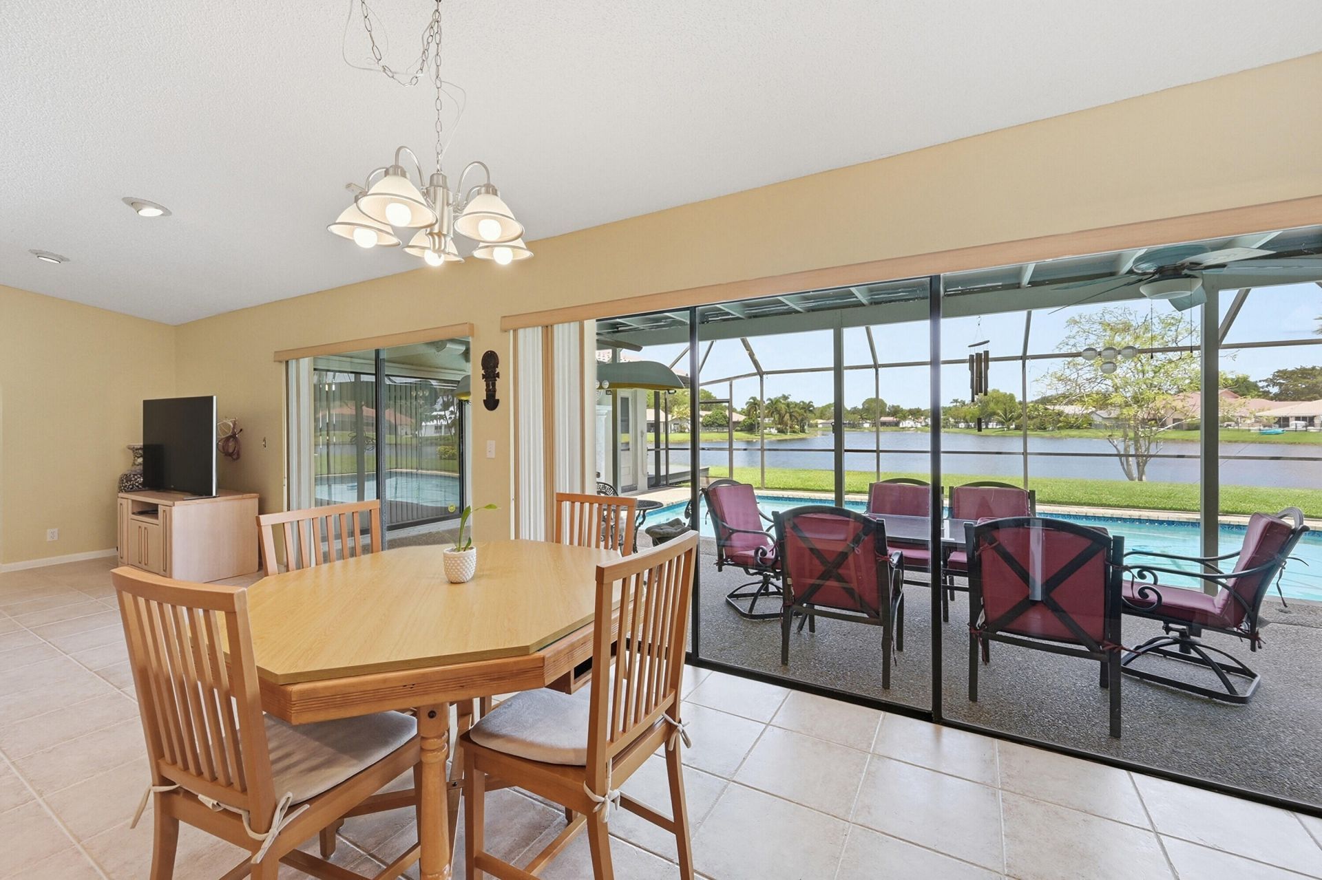 1042 NW 110th Lane, Coral Springs, FL 33071 Photo