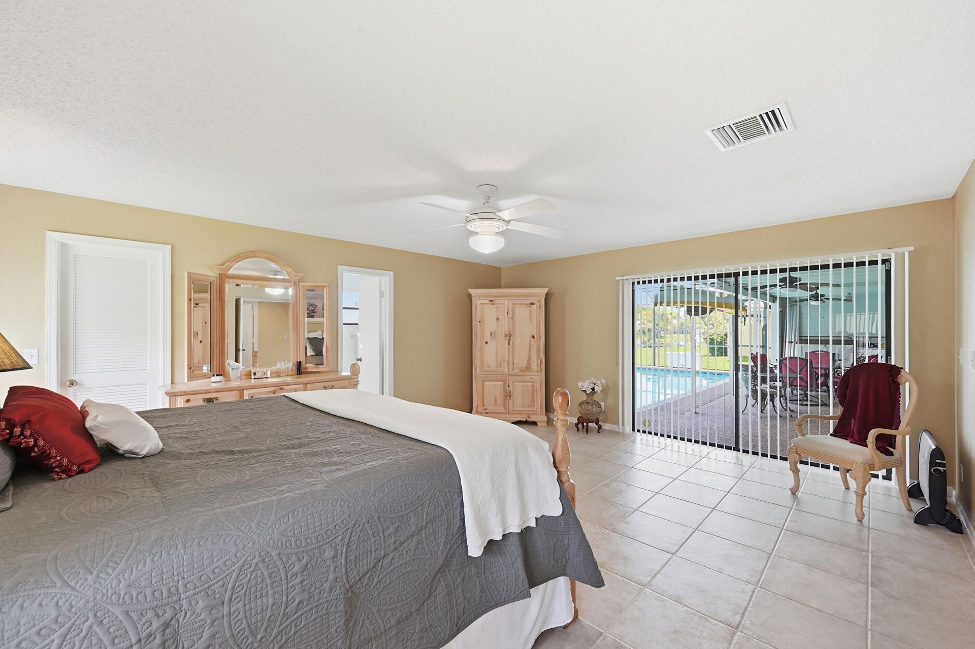 1042 NW 110th Lane, Coral Springs, FL 33071 Photo