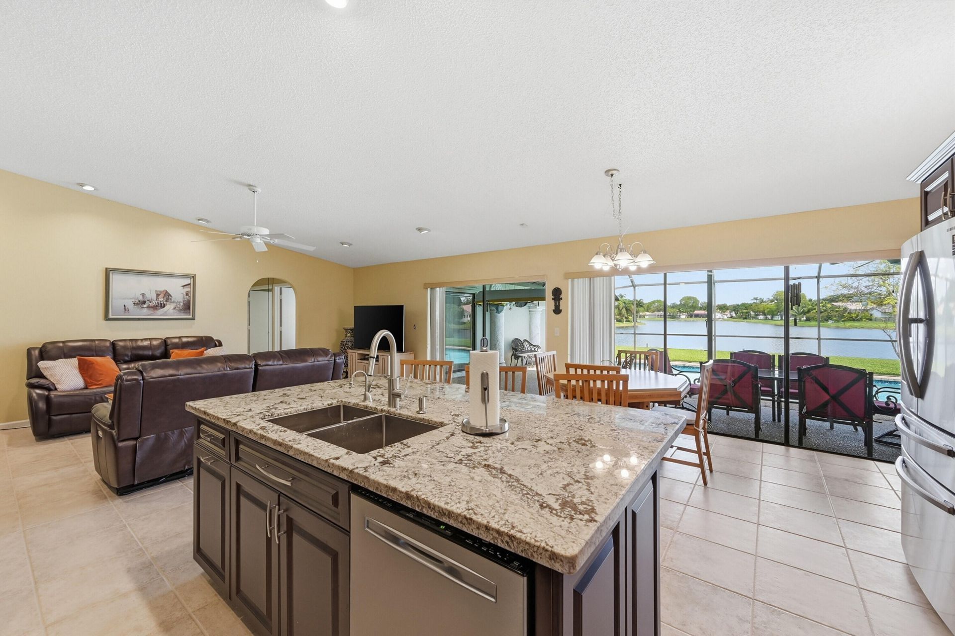 1042 NW 110th Lane, Coral Springs, FL 33071 Photo