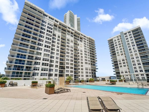 2751 S Ocean Drive, Unit 302s, Hollywood, FL 33019