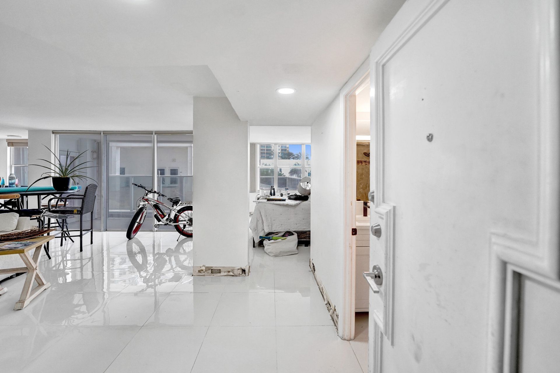 2751 S Ocean Drive, Unit 302s, Hollywood, FL 33019 Photo