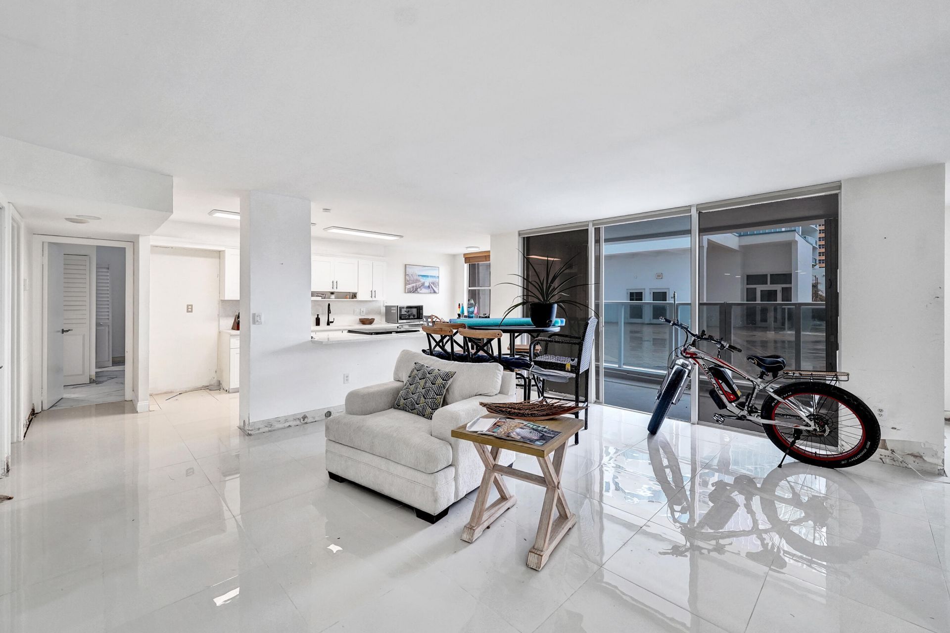 2751 S Ocean Drive, Unit 302s, Hollywood, FL 33019 Photo