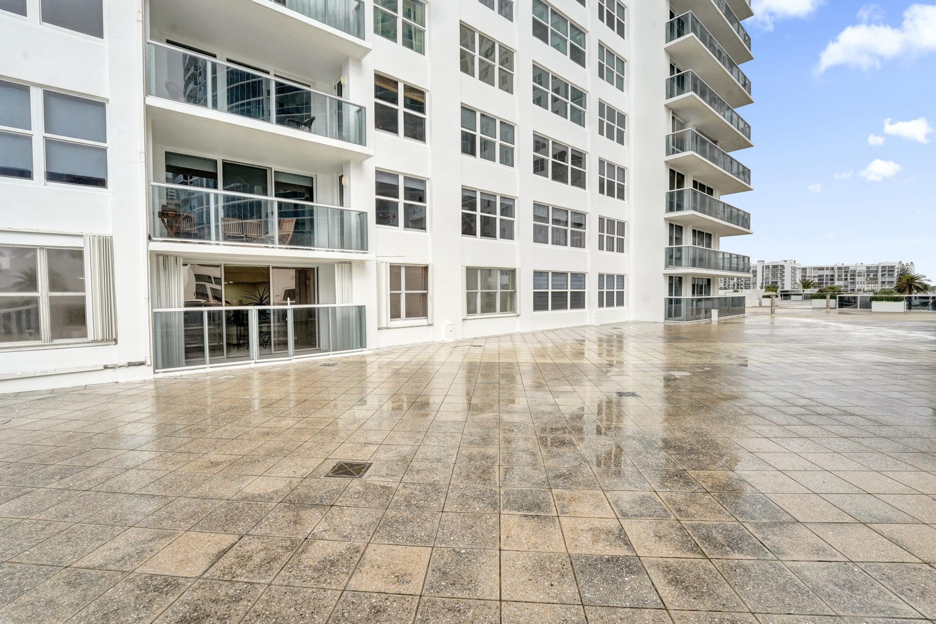 2751 S Ocean Drive, Unit 302s, Hollywood, FL 33019 Photo