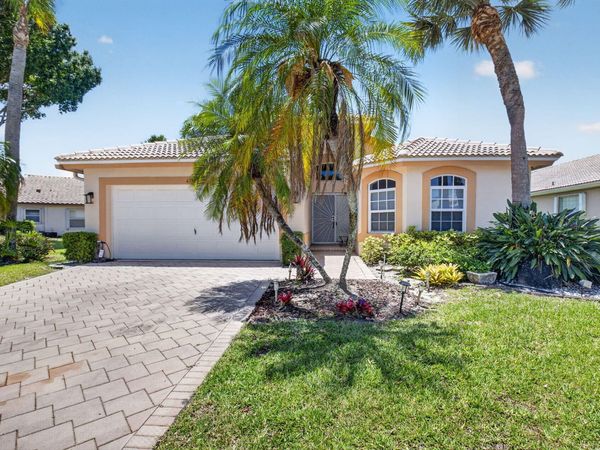 6738 Sun River Road, Boynton Beach, FL 33437