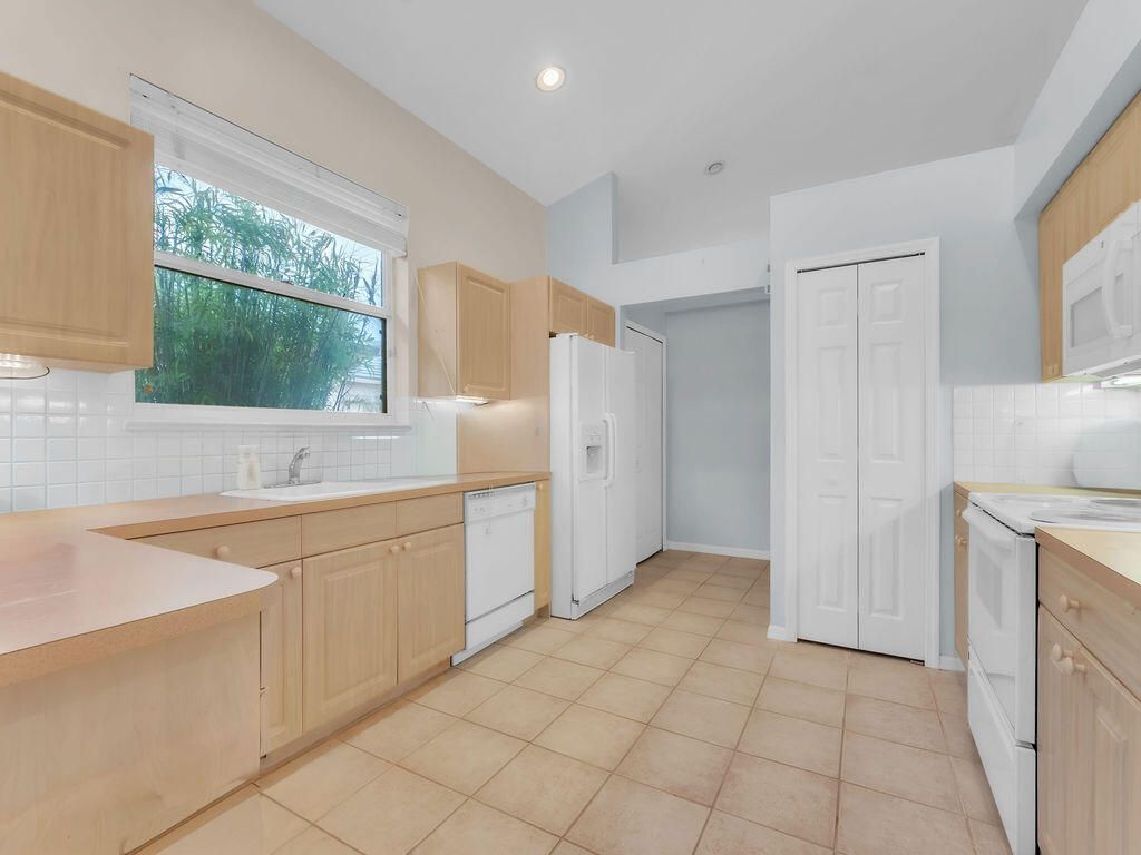 7215 Marsh Terrace, Port Saint Lucie, FL 34986 Photo