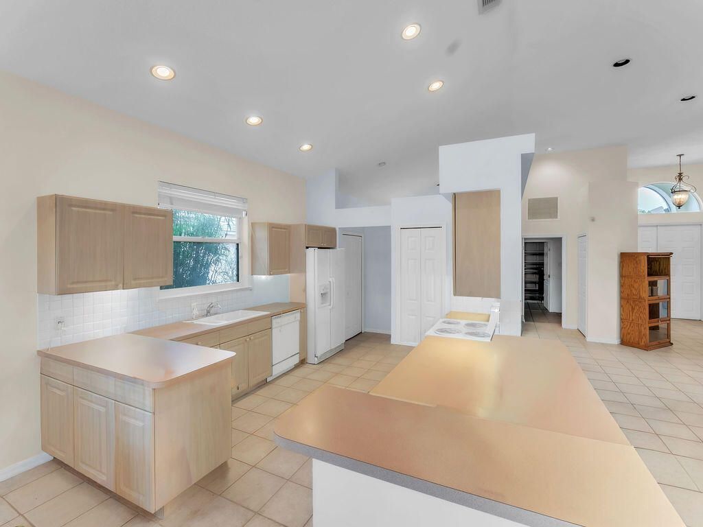 7215 Marsh Terrace, Port Saint Lucie, FL 34986 Photo