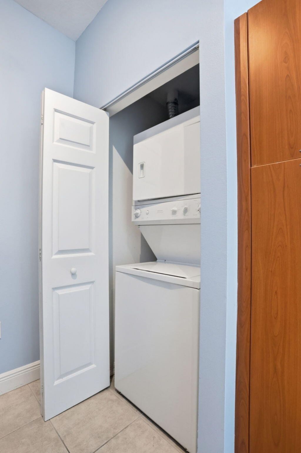 100 NE 6th Street, Unit 705, Boynton Beach, FL 33435 Photo