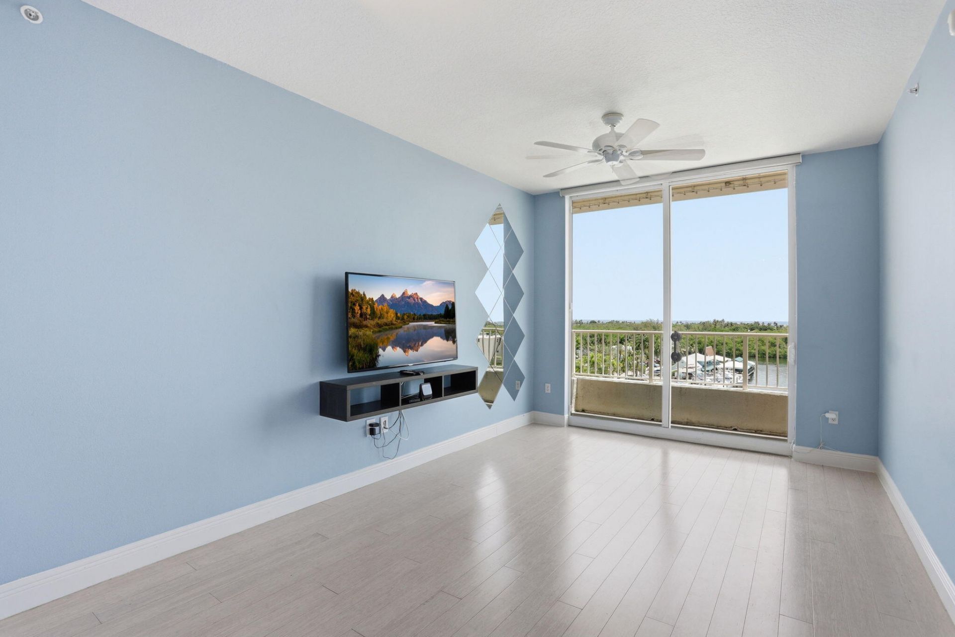 100 NE 6th Street, Unit 705, Boynton Beach, FL 33435 Photo