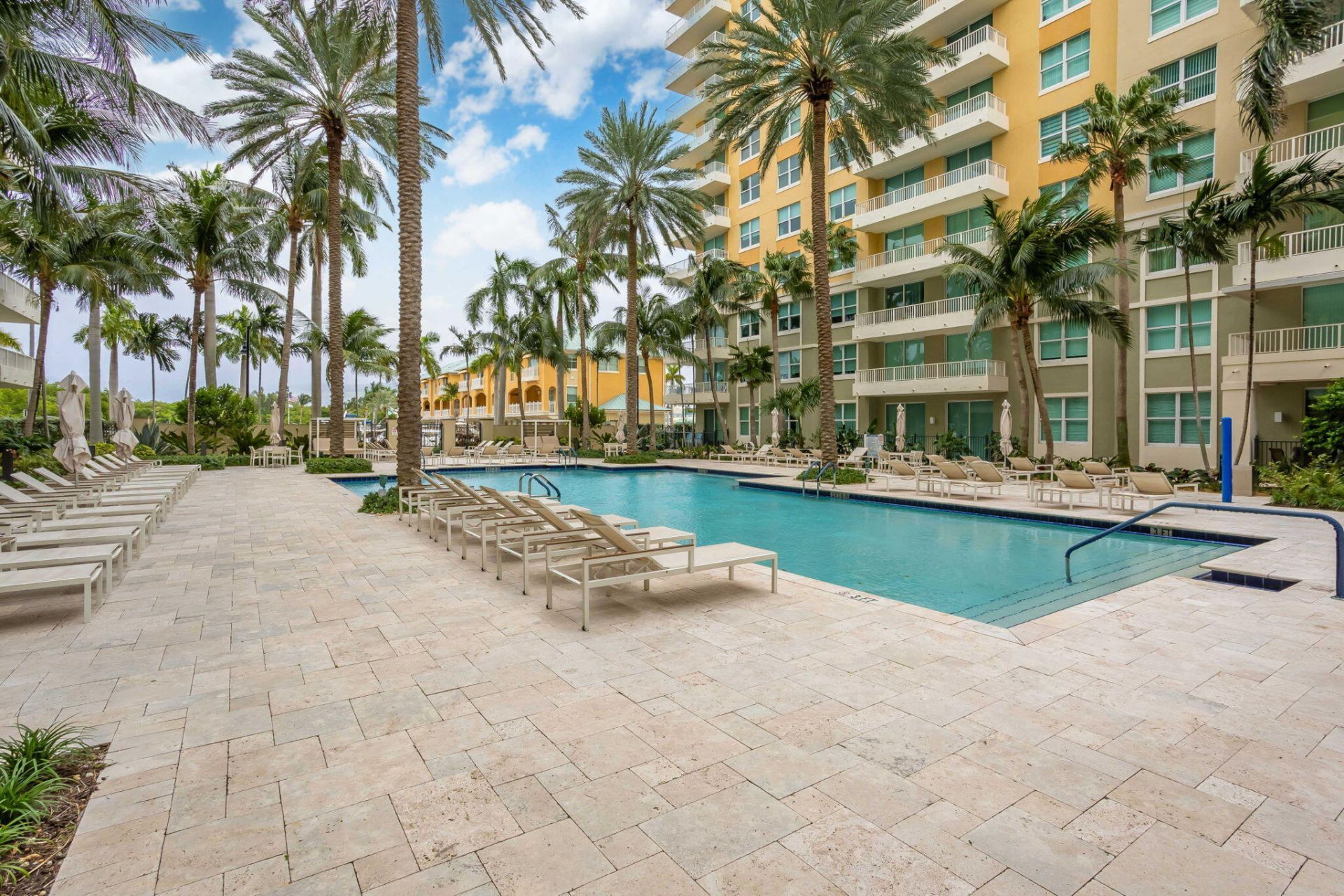 100 NE 6th Street, Unit 705, Boynton Beach, FL 33435 Photo