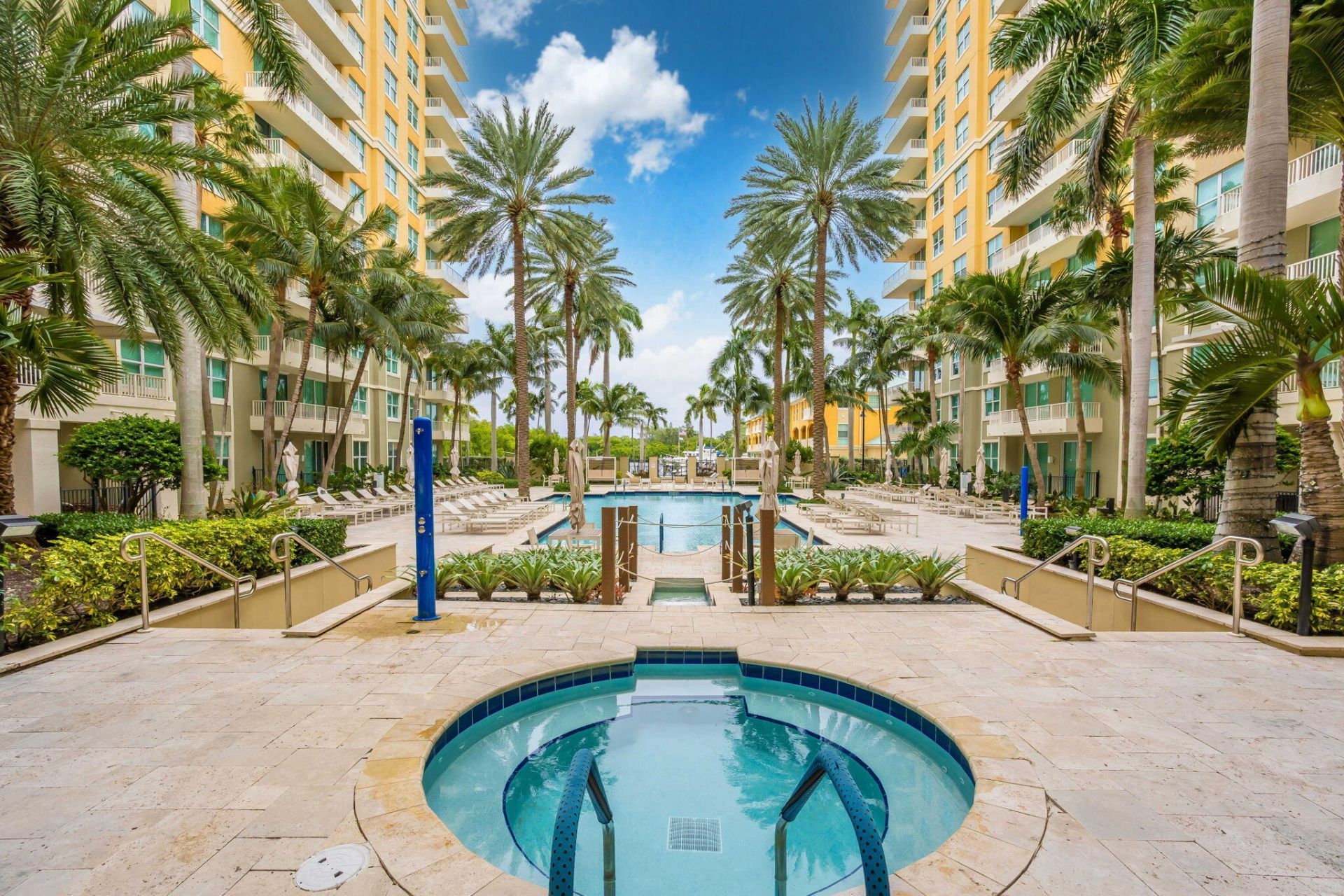 100 NE 6th Street, Unit 705, Boynton Beach, FL 33435 Photo