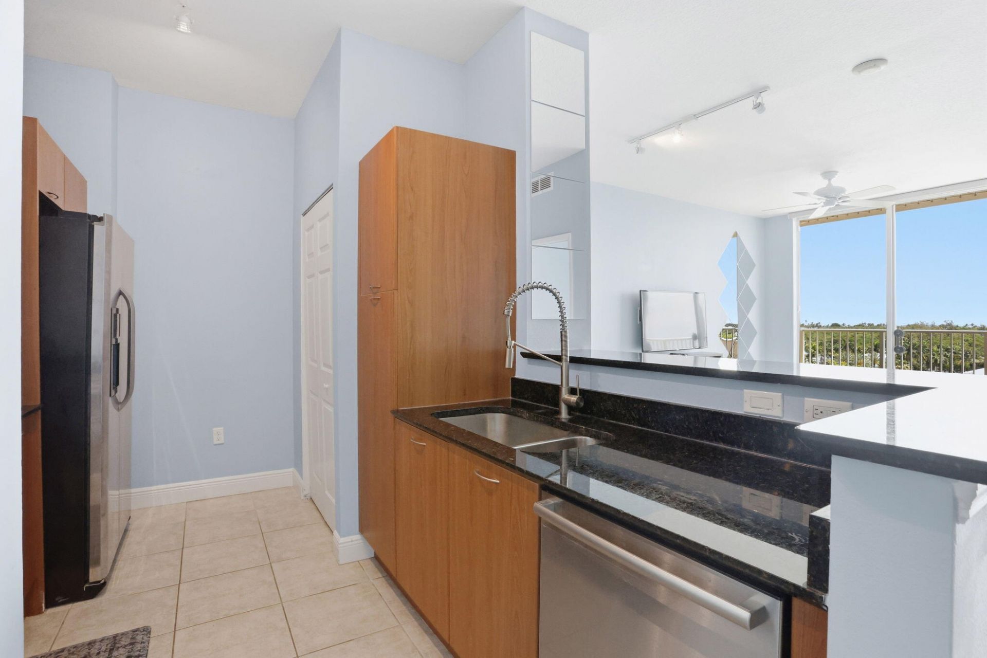 100 NE 6th Street, Unit 705, Boynton Beach, FL 33435 Photo