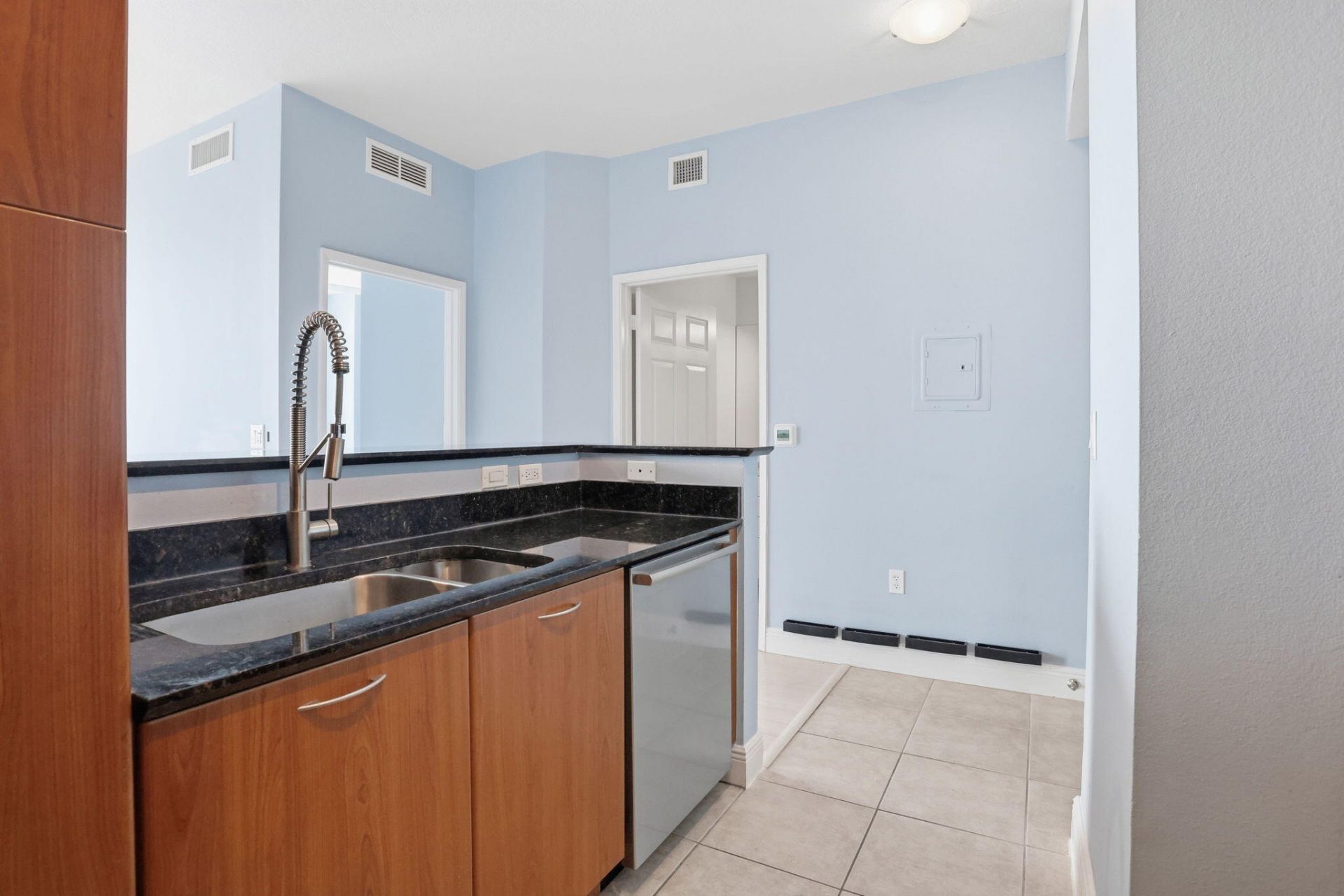 100 NE 6th Street, Unit 705, Boynton Beach, FL 33435 Photo