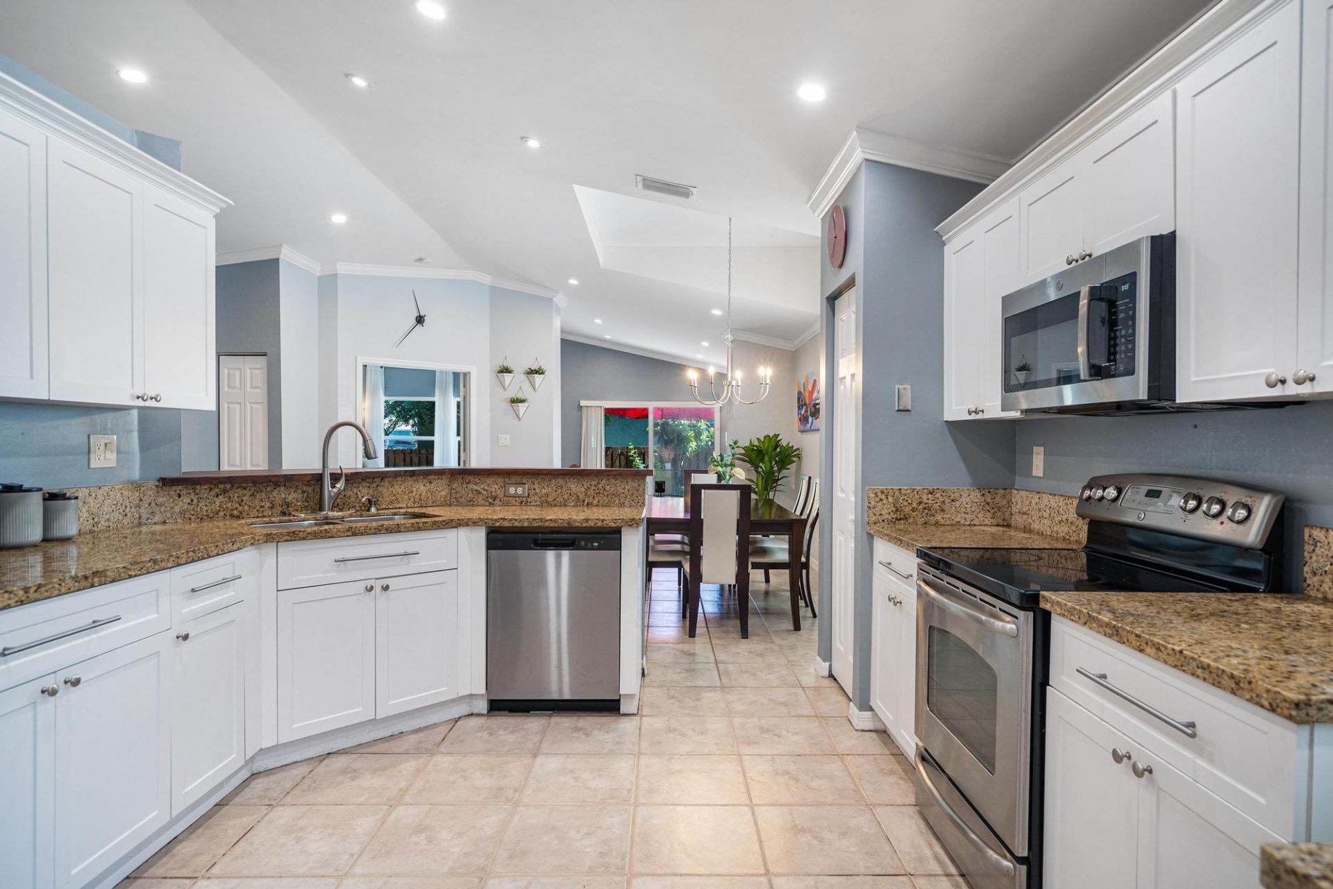 16525 Sapphire Street, Weston, FL 33331 Photo
