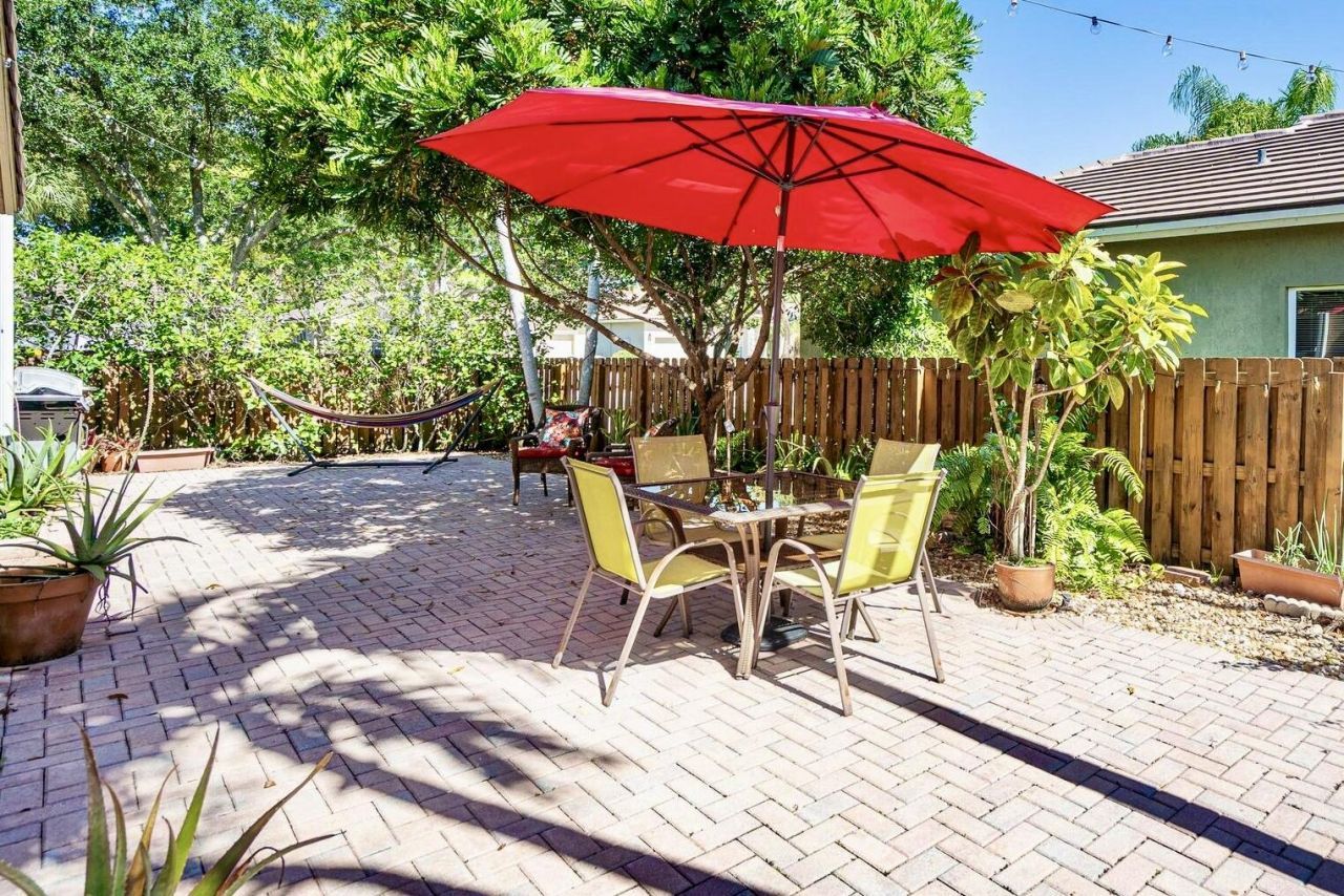 16525 Sapphire Street, Weston, FL 33331 Photo