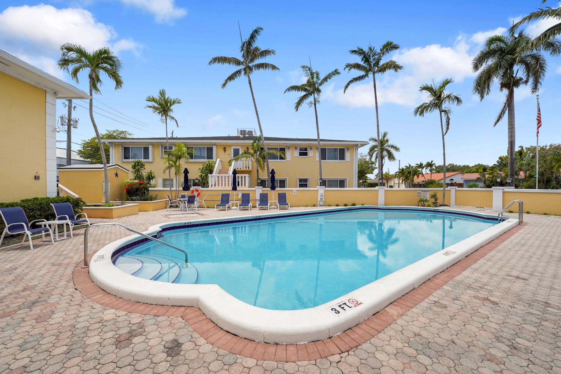 2230 NE 56th Place, Unit 223, Fort Lauderdale, FL 33308 Photo