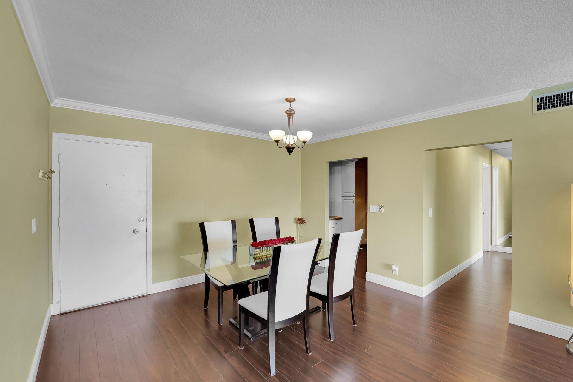 2230 NE 56th Place, Unit 223, Fort Lauderdale, FL 33308 Photo