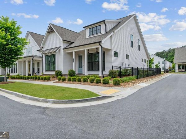 1053 Harvest Park Lane, Suwanee, GA 30024