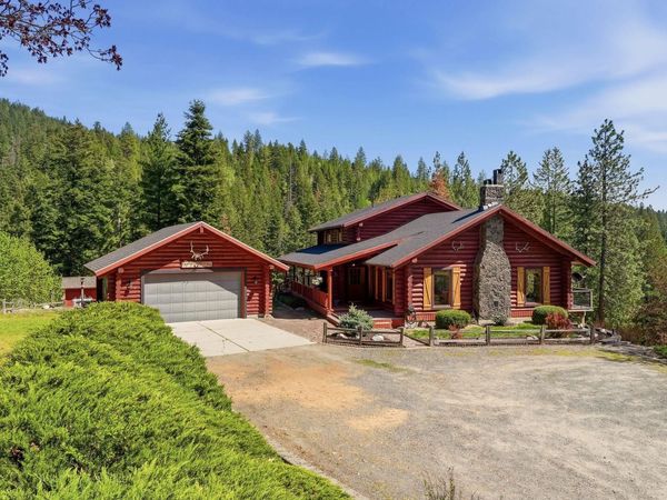 22821 E Harvard Branch Rd, Rockford, WA 99030