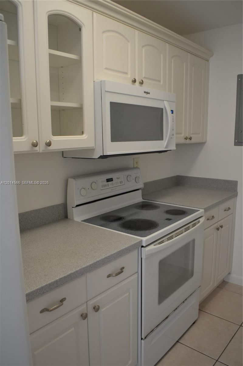 255 Galen Dr, Unit 2D, Key Biscayne, FL 33149 Photo