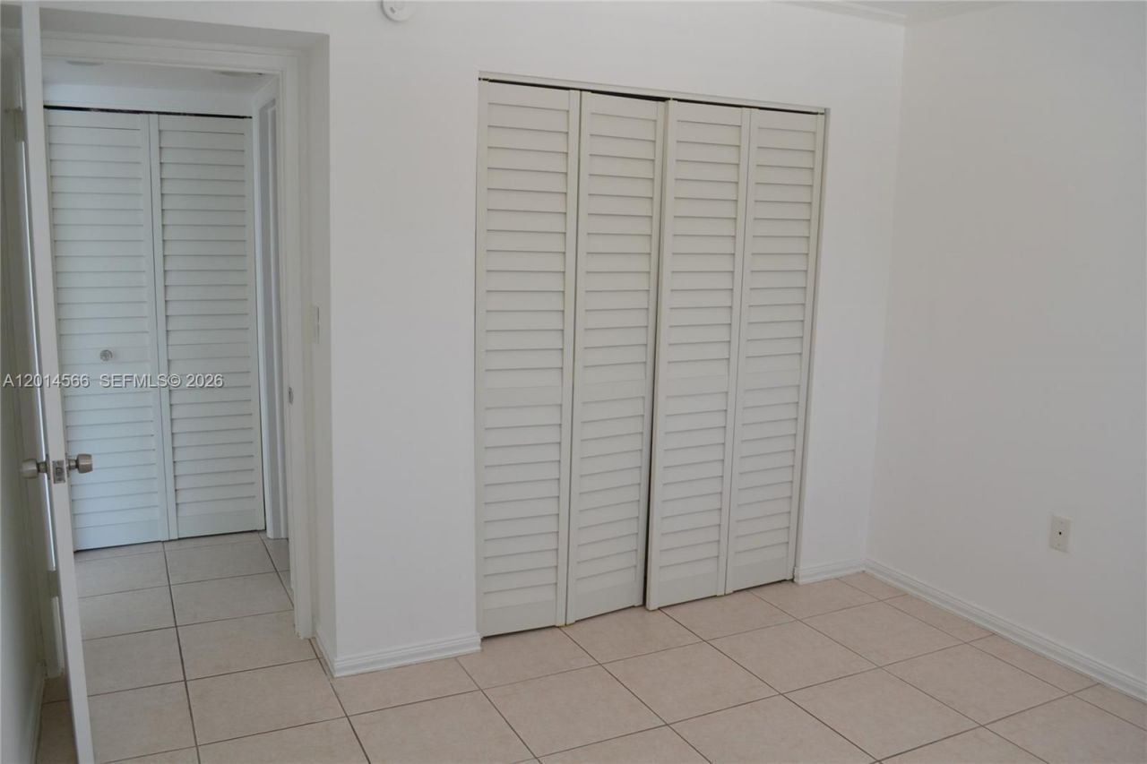 Please Call For Address, Unit 2D, Key Biscayne, FL 33149 Photo